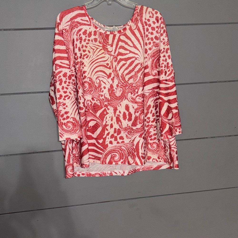 Red and White Patterned Top